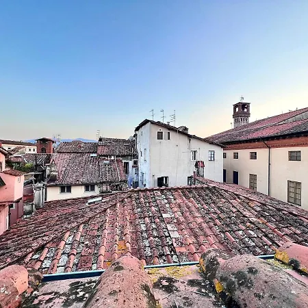 Casa Sui Tetti Apartment
