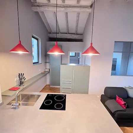 Casa Sui Tetti Apartment *